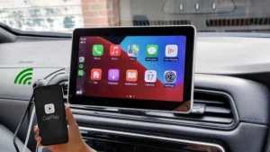 Pourquoi choisir un Wireless CarPlay Adapter pour votre voiture