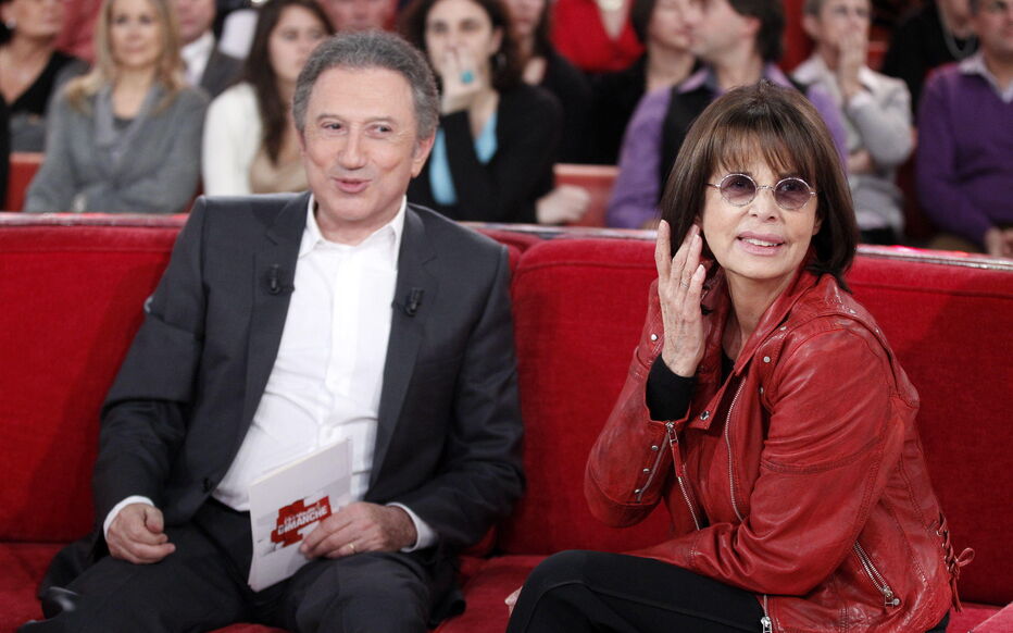 Michel Drucker : Biographie, carrière et secrets du monument de la télé