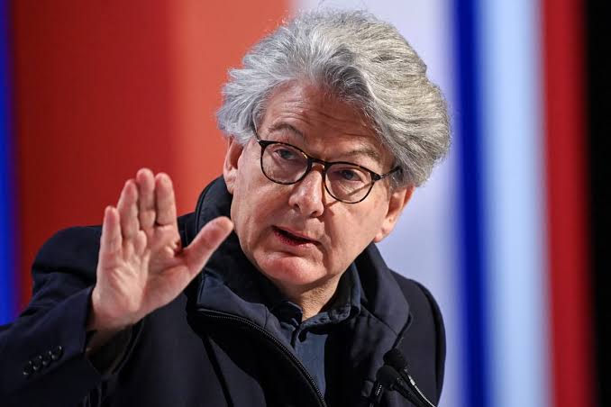 Thierry Breton : Biographie, parcours, épouse et secrets d&rsquo;un grand dirigeant