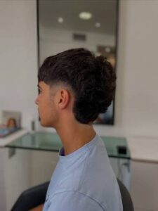 Qu'est-ce que le Modern Mullet ? Une explication très simple