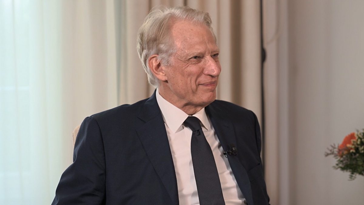 Dominique de Villepin : Biographie, carrière et vision politique
